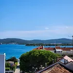 Penthouse View شقة *