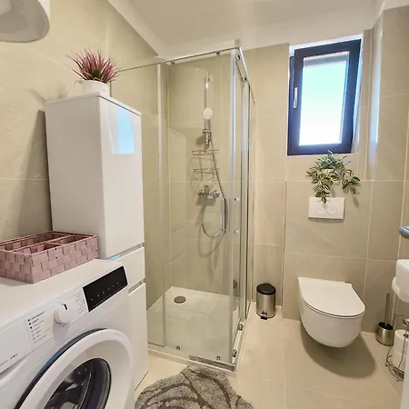 Penthouse View Apartment Turanj