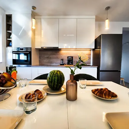 Apartment Penthouse View Turanj