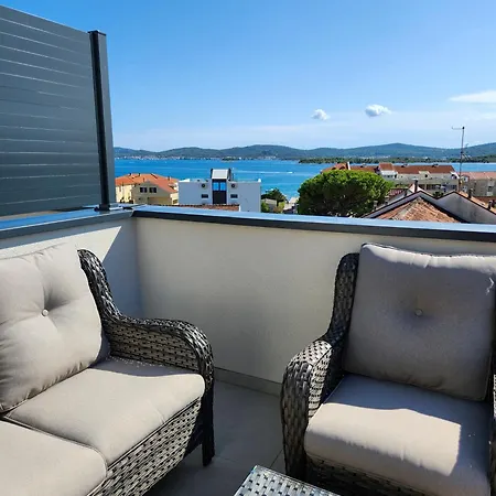 Διαμέρισμα Penthouse View *